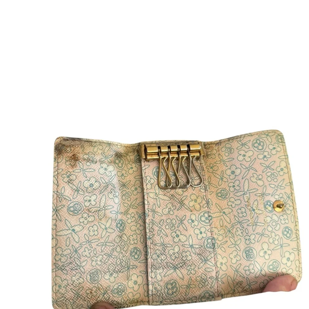 Louis Vuitton Monogram Key Chain Wallet *RARE* pattern - Picture 9 of 15
